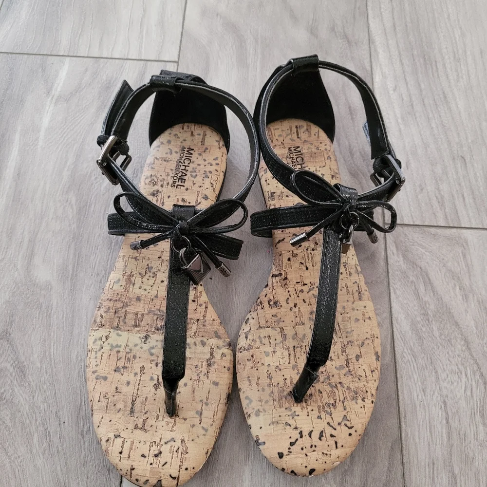 Michael Michael Kors Demi Sash-888 Sandals size 4